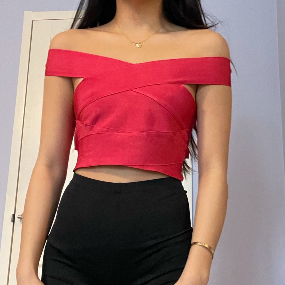 WOW couture Banded crop top LIKE NEW